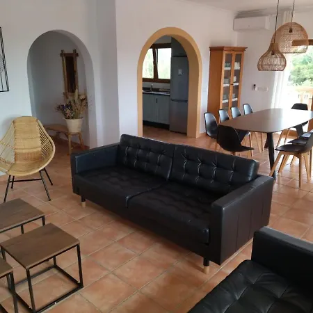 Marti Villa