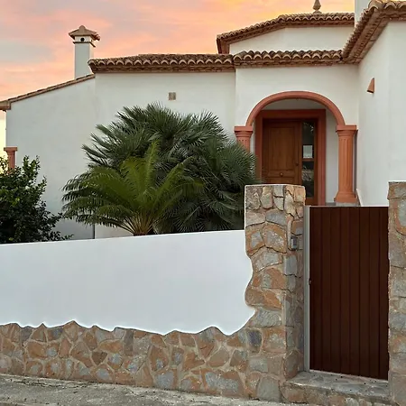 Marti Villa Calp